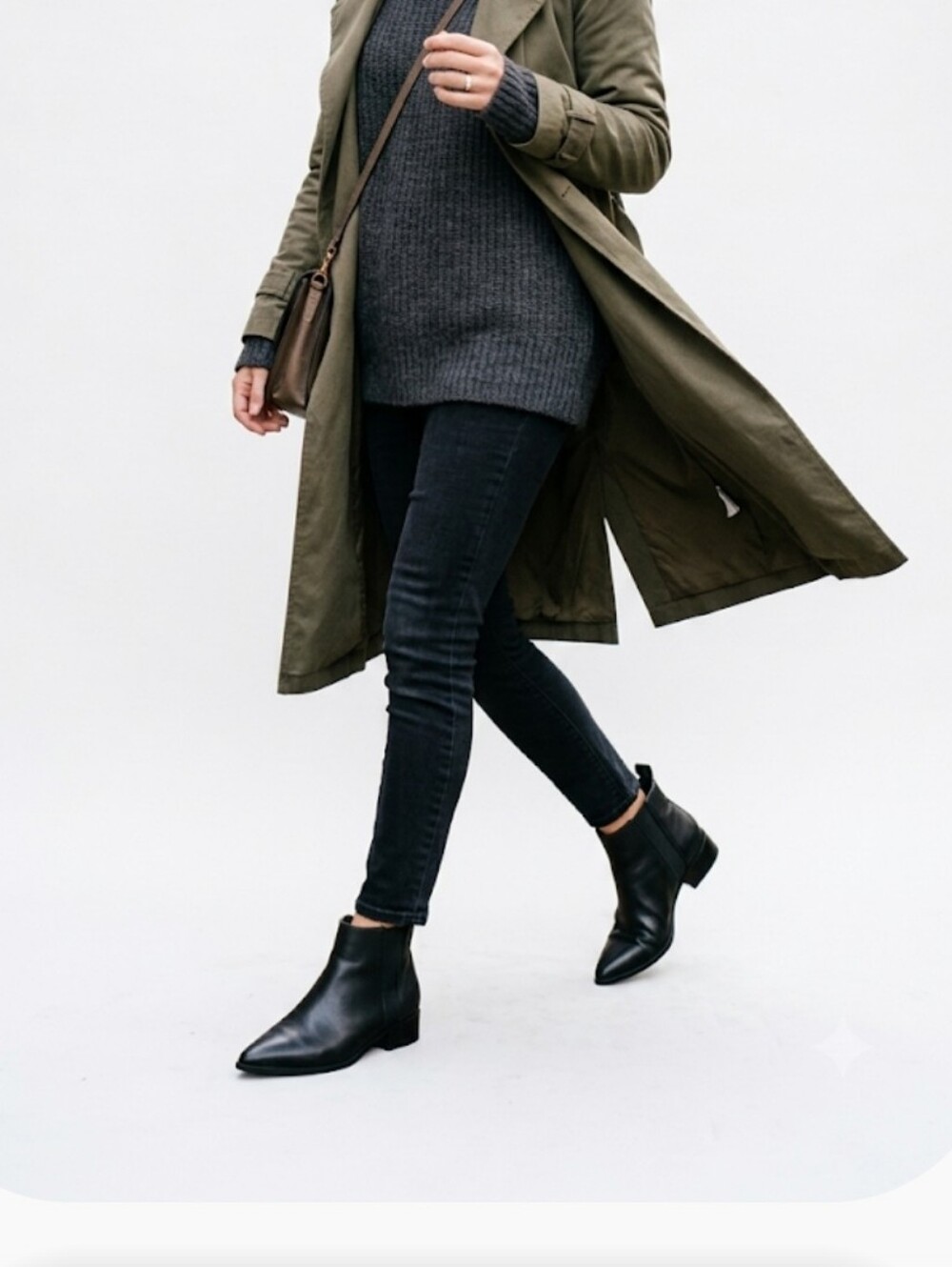 Chic Marc Fisher Black Leather Ankle Booties